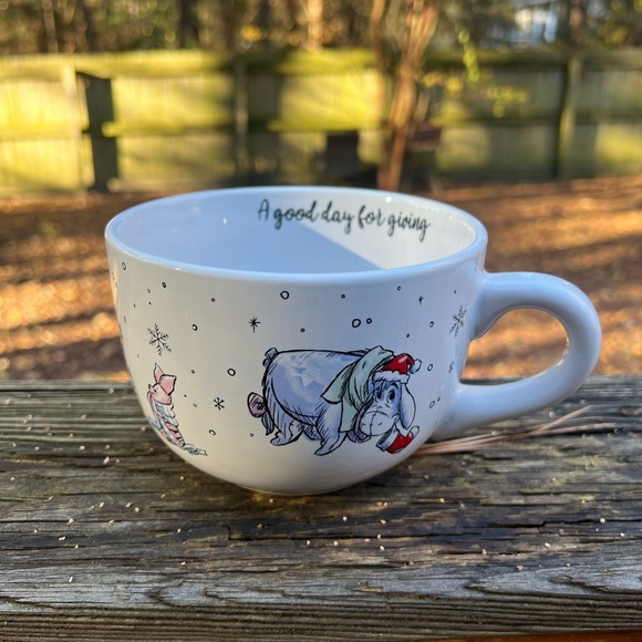 Winnie the Pooh Oversized Christmas Mug NWT - Picture 1 of 10